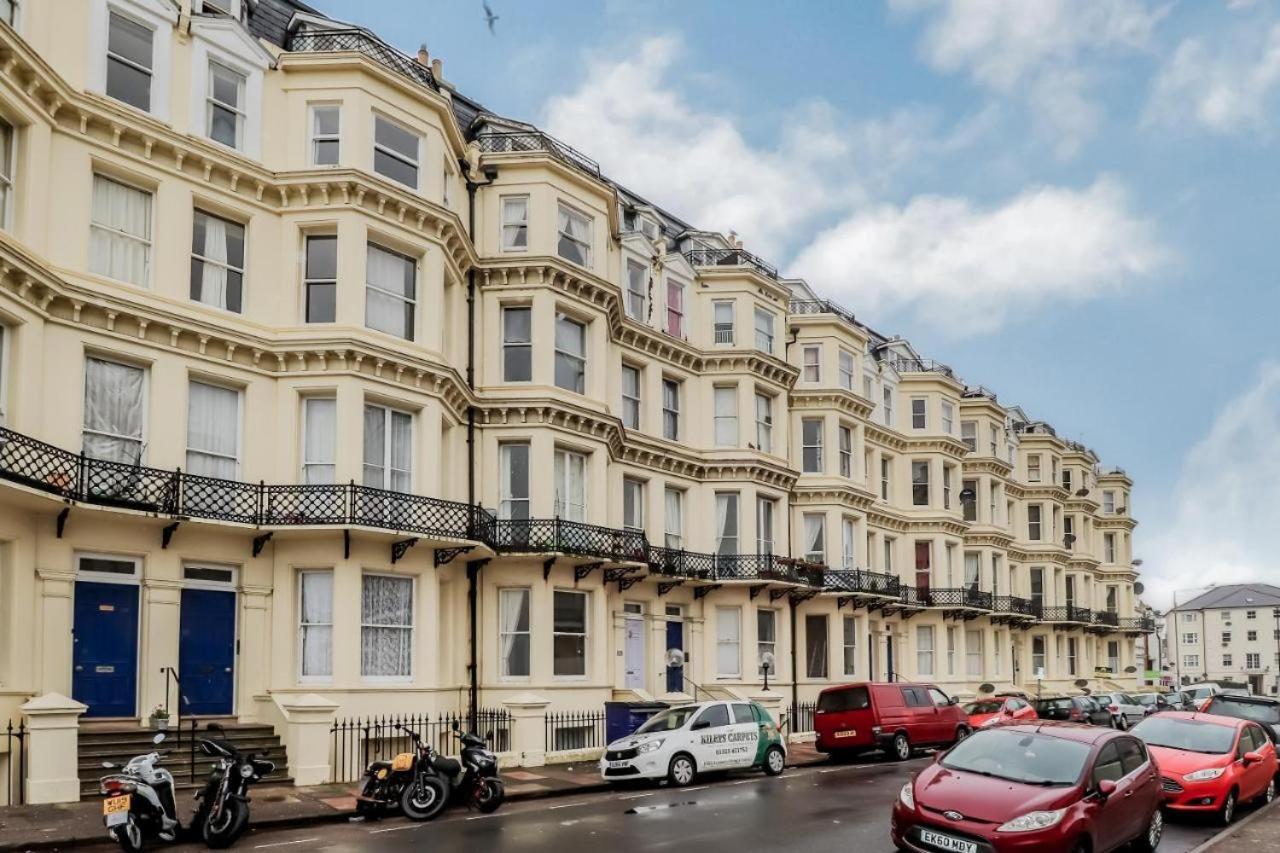 3 Queens Gardens Sea View Apartment ايستبورن المظهر الخارجي الصورة